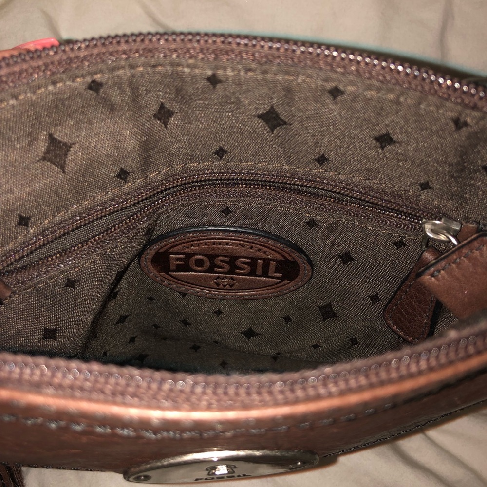 FOSSIL PURSE - Picture 3 of 3